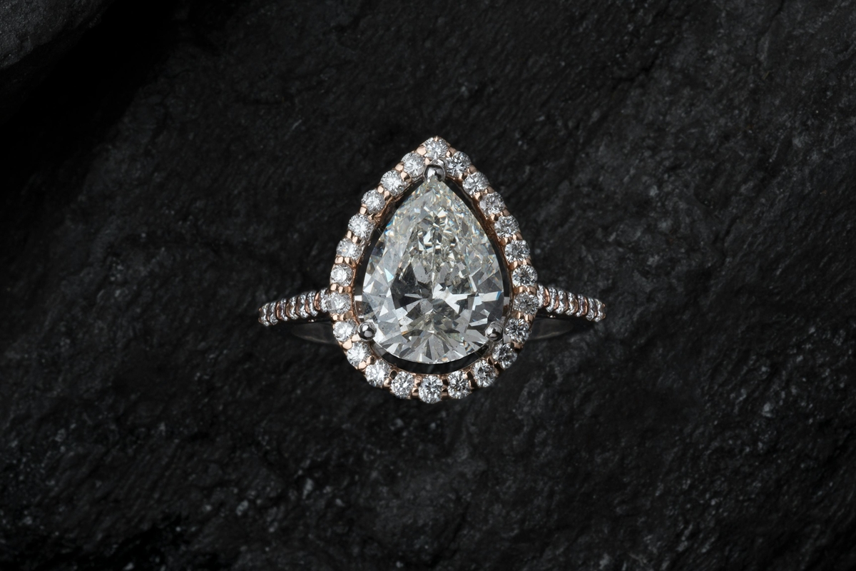 Bague de fiançailles – quelle pierre choisir ?  La signification et le symbolisme des pierres