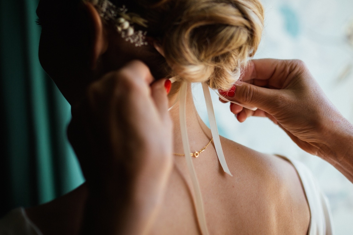 Bijoux avec motif nœud