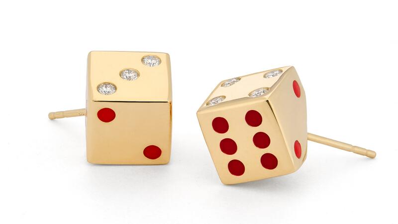 Boucles d'oreilles minées et trouvées