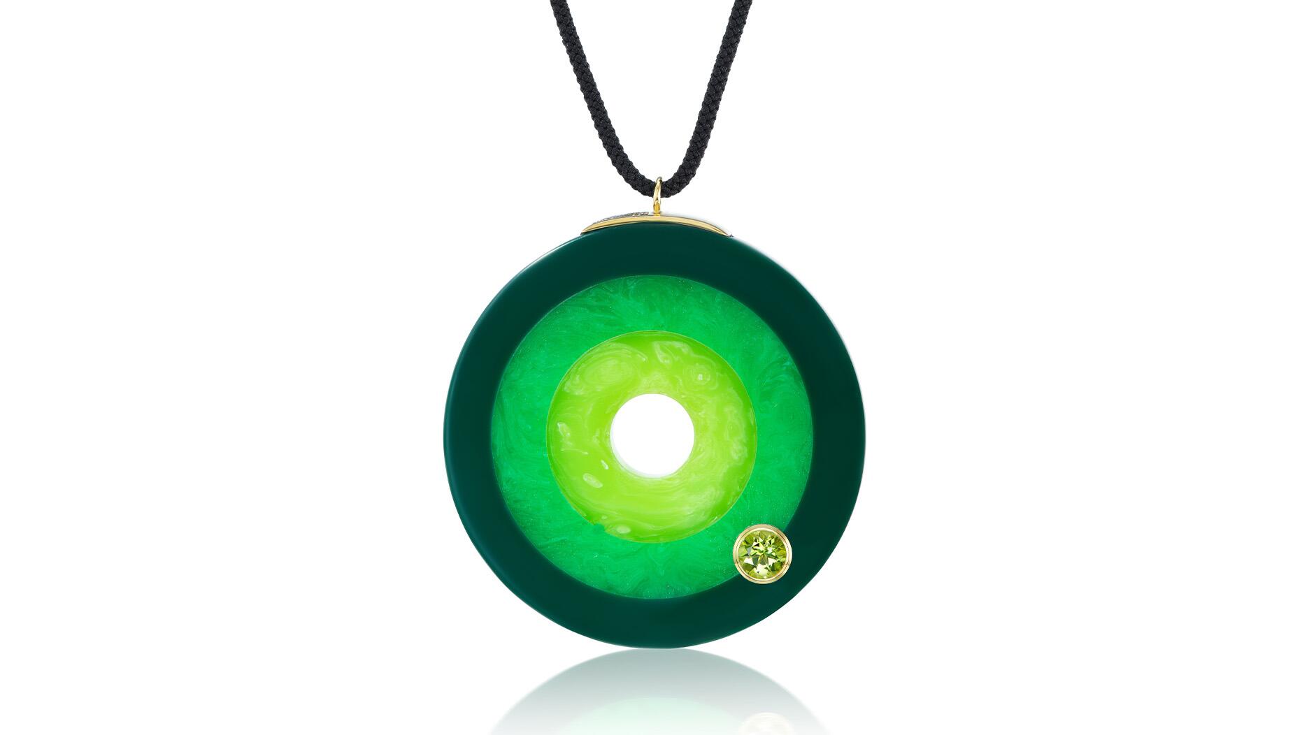 Piece de la semaine: Collier de Mark Davis '' Bullseye '