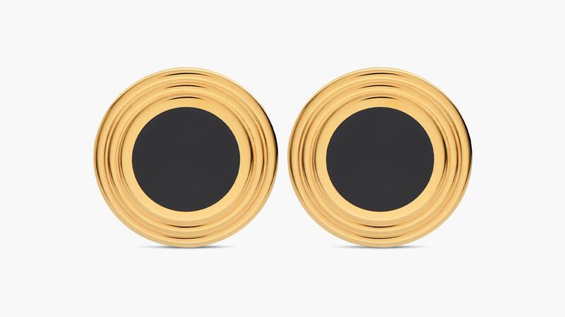 Les boucles d'oreilles «happy hour» en vermeil en or jaune avec émail noir (260 $) Toutes les heures: Stephanie Gottlieb Fine Jewelry X Oak et Luna Happy Hour Boucles d'oreilles