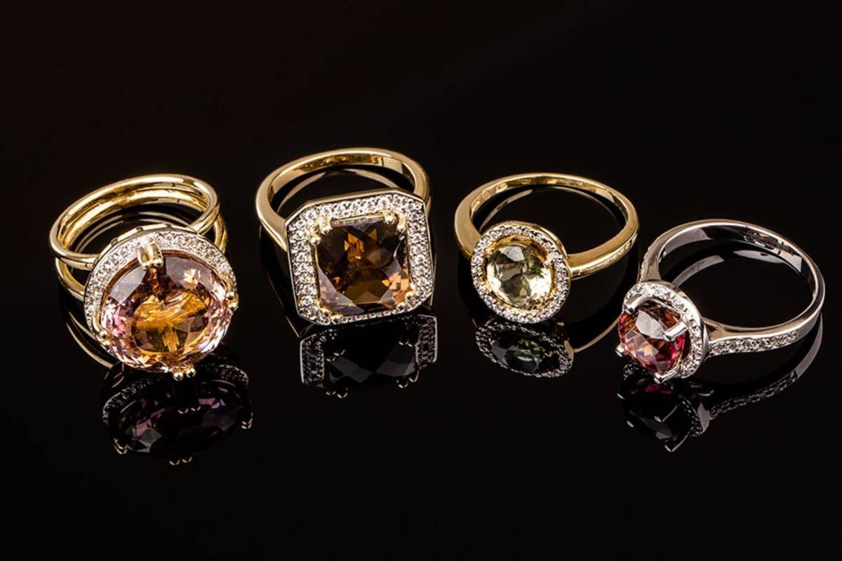 Bagues en or 585 de Bonore avec pierres précieuses