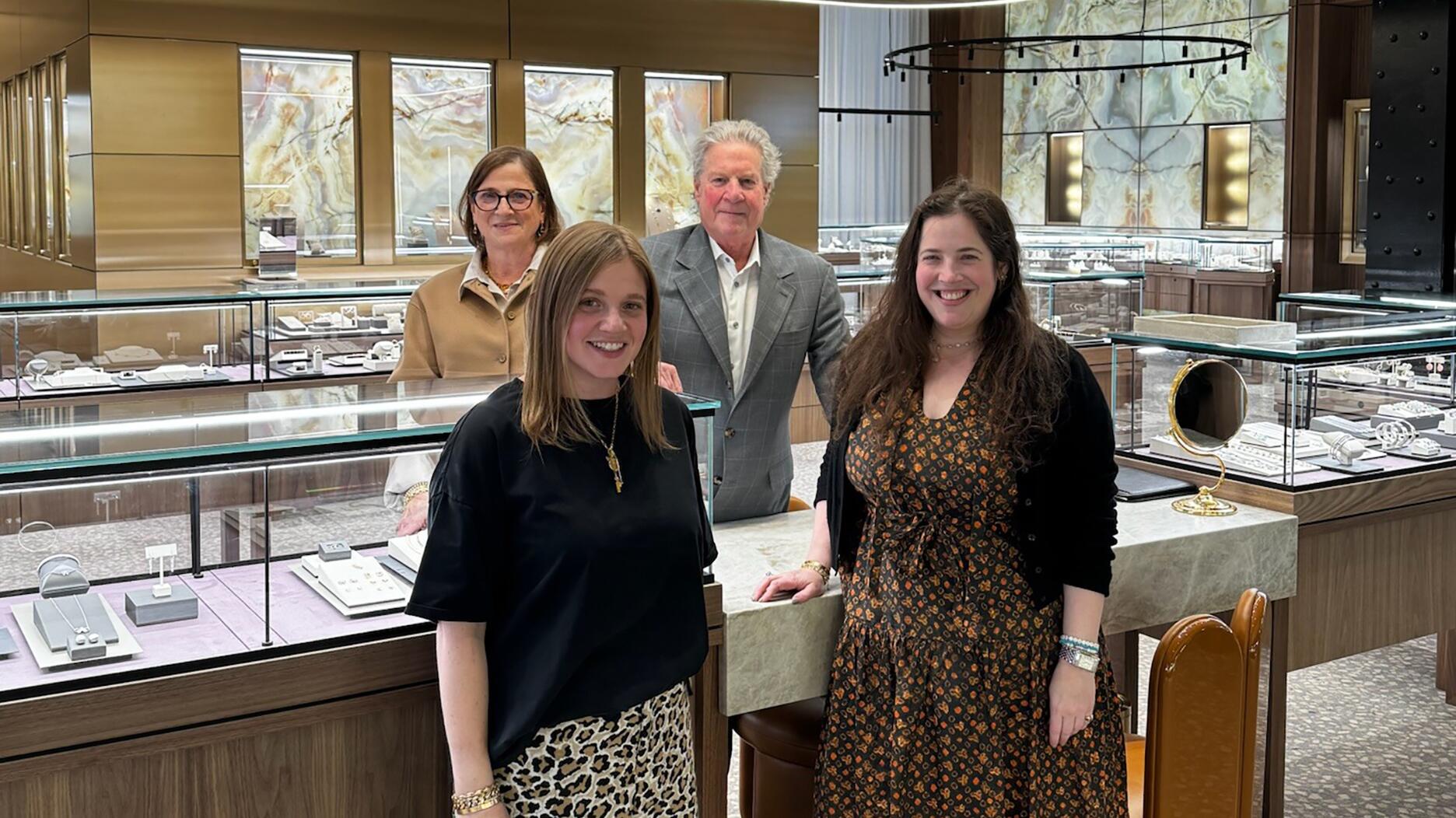 Orr's Jewelers ouvre un nouvel emplacement dans le quartier du Strip de Pittsburgh