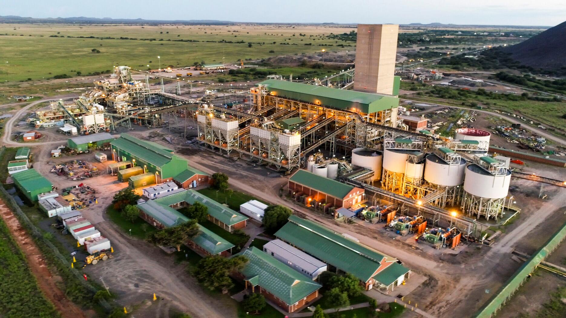 Une mine de diamants sud-africaine ferme ses portes en raison de la recherche de travailleurs portés disparus