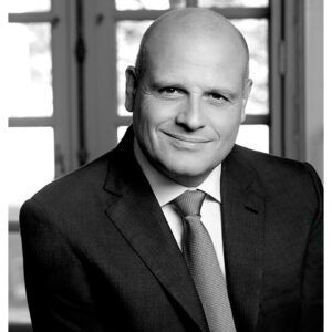 Kering crée une division Joaillerie et nomme son PDG