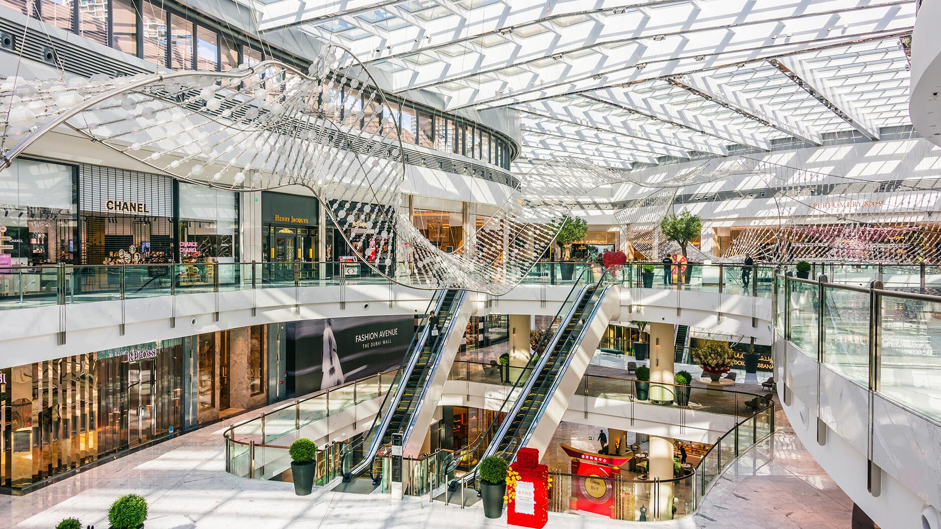 Les marques de luxe ferment temporairement leurs magasins au Moyen-Orient