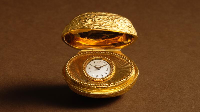 Montre de sac à main en forme de noyer Cartier London