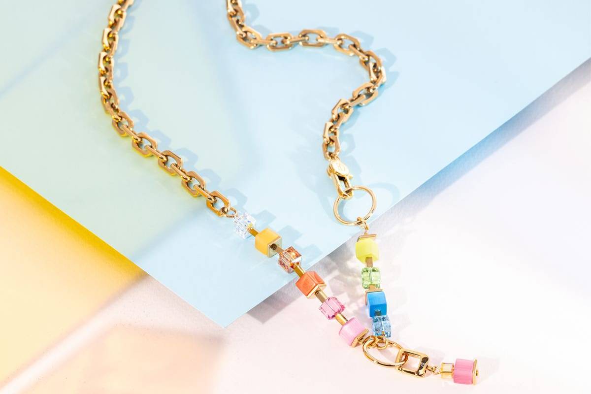 Coeur de Lion Collier Cube Fushion Charm Doré Arc-en-Ciel