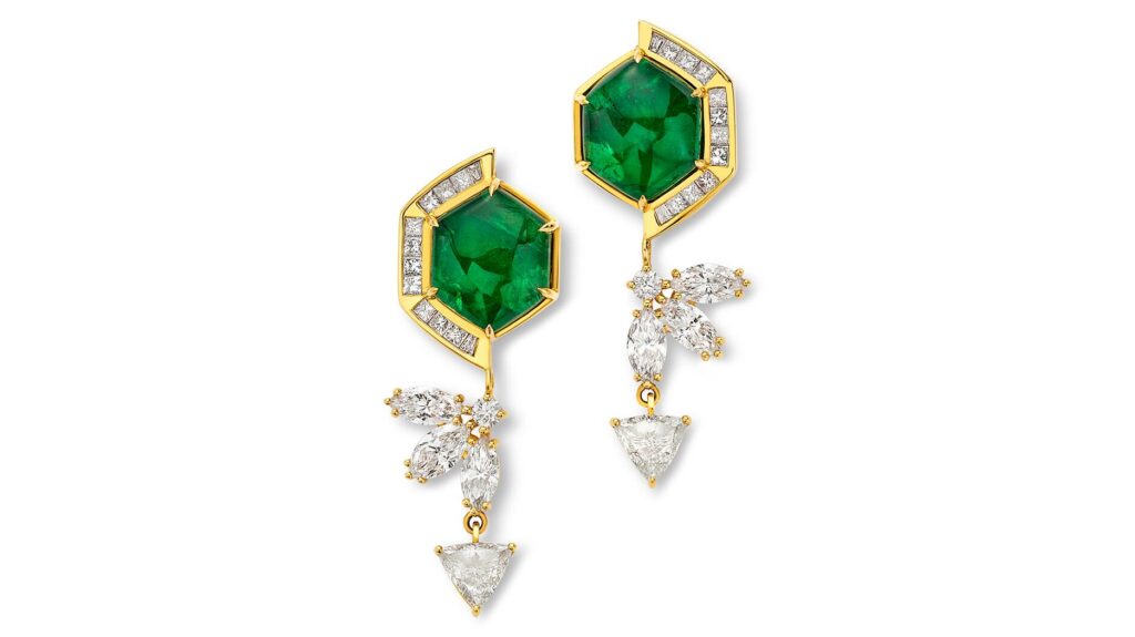 Buddha Mama gold earrings hexagon emerald