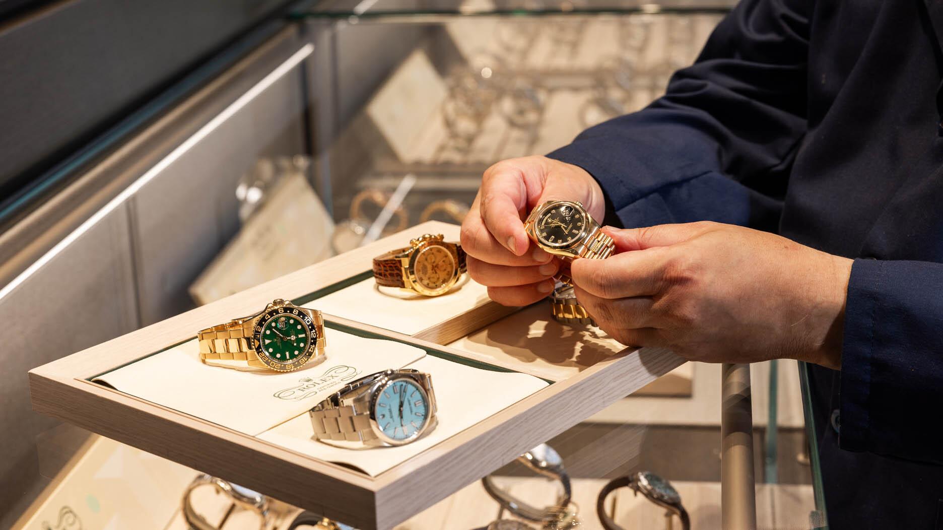 La société 1916 met à nouveau les Rolex d'occasion sur la route