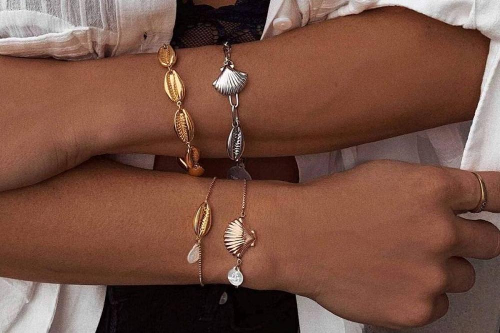 Bracelets femme avec coquillages