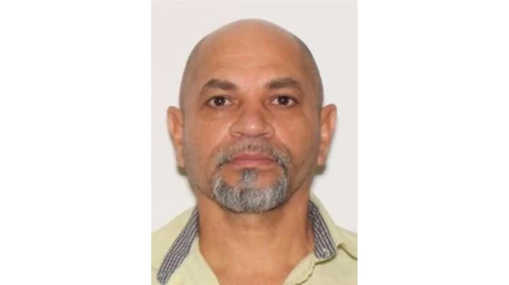 FBI Most Wanted image of Alberto Perez-Elias