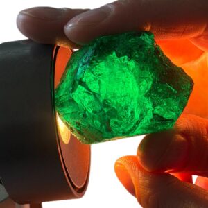 Eshed-Gemstar sur le processus minutieux de coupe de « The Legacy Emerald »