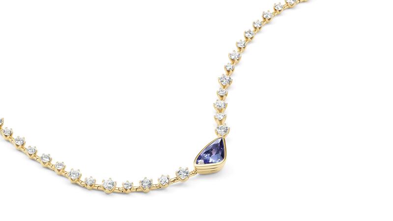 Le collier « Postscript » centre un spinelle violet de 3,57 carats avec 9,90 carats de diamants en or jaune 18 carats (68 000 $) Collier Postscript Sorellina