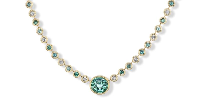 Un collier « Pillow » orné de tourmaline menthe et de diamants ronds en or jaune 18 carats Collier d'oreiller en tourmaline menthe Brent Neale
