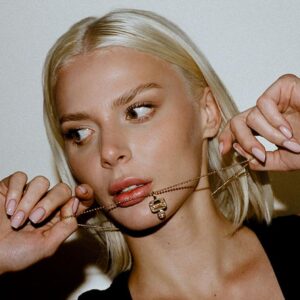 Stephanie Gottlieb vend en gros sa collection de diamants synthétiques